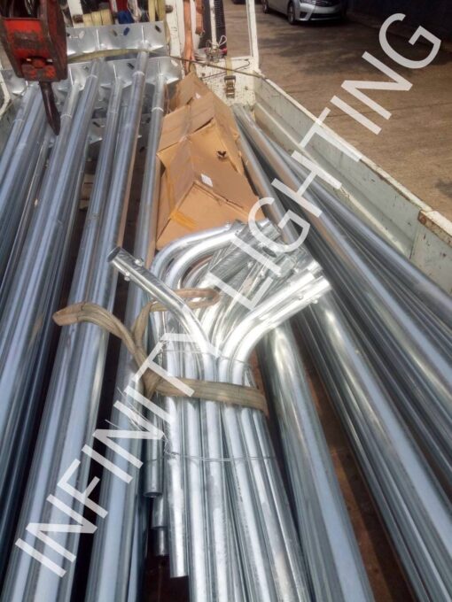 งานเสากลม 3" สูง 6 เมตร กิ่งเดี่ยวยื่น 1 เมตร ชุบกัลวาไนซ์ - Image 4