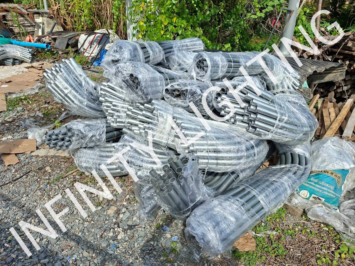 งานกิ่งโคมประปากัลวาไนซ์ 15" ระยะยื่น 1.2 เมตร R300 คาดเหลือง