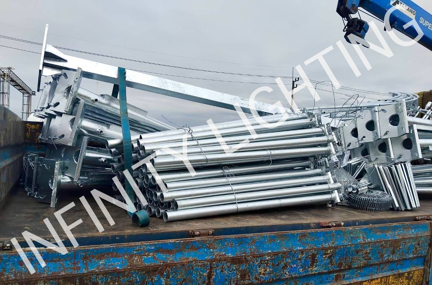 งานเสาไฟถนน กิ่งเดี่ยว กิ่งคู่ ชุบกัลวาไนซ์ ผลิตตามแบบลูกค้า - Image 6