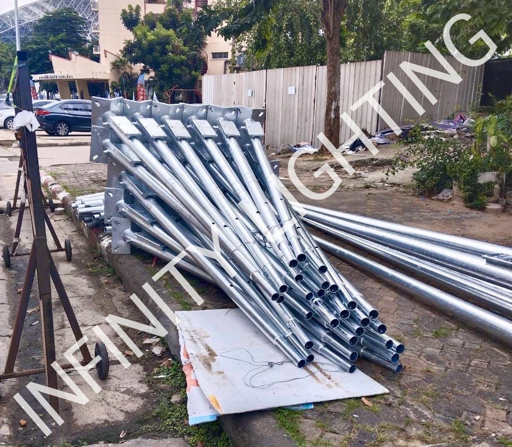 งานเสาโพสท็อป สูง 3 เมตร พร้อมกิ่งสำหรับยึดป้าย + Service door กันน้ำ - Image 5