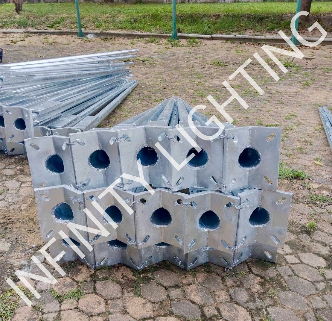 งานเสาโพสท็อป สูง 3 เมตร พร้อมกิ่งสำหรับยึดป้าย + Service door กันน้ำ - Image 4