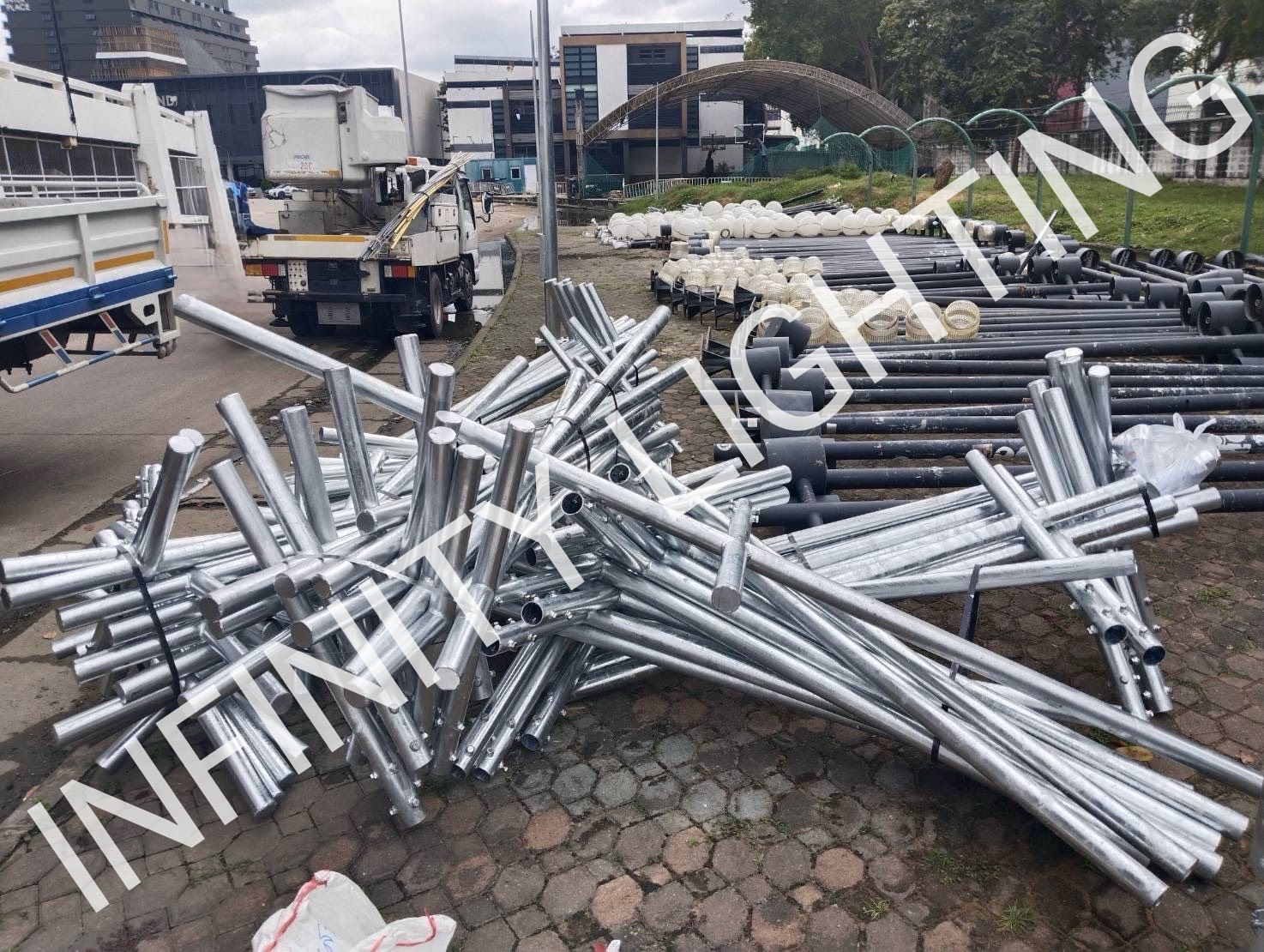 งานเสาโพสท็อป สูง 3 เมตร พร้อมกิ่งสำหรับยึดป้าย + Service door กันน้ำ - Image 3