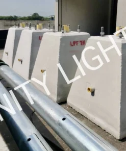 งานเสาเตเปอร์ สูง 6.7 เมตร ไม่มีกิ่ง ชุบกัลวาไนซ์ พร้อมตอม่อฐานราก 400x800x800mm. ระยะน็อต 250mm.