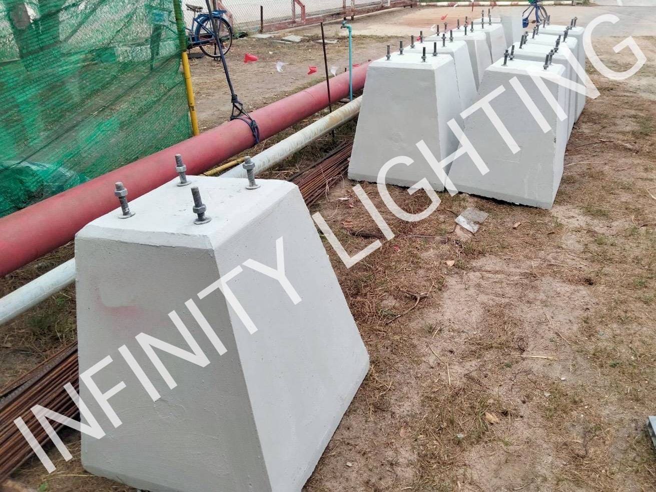 งานตอม่อฐากรากเสาไฟ ขนาด 400x700x800mm. ระยะน็อต 250mm. ไม่ใส่ท่อ PVC - Image 3