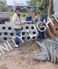 งานเสาไฟถนน สูง 9 เมตร กิ่งเดี่ยว ชุบกัลวาไนซ์ เพลท 380x380x30t ระยะน็อต 250mm. พร้อมชุดเพลทอลูมิเนียม+เซอร์กิต 2P 10A+เทอร์มิลนอล